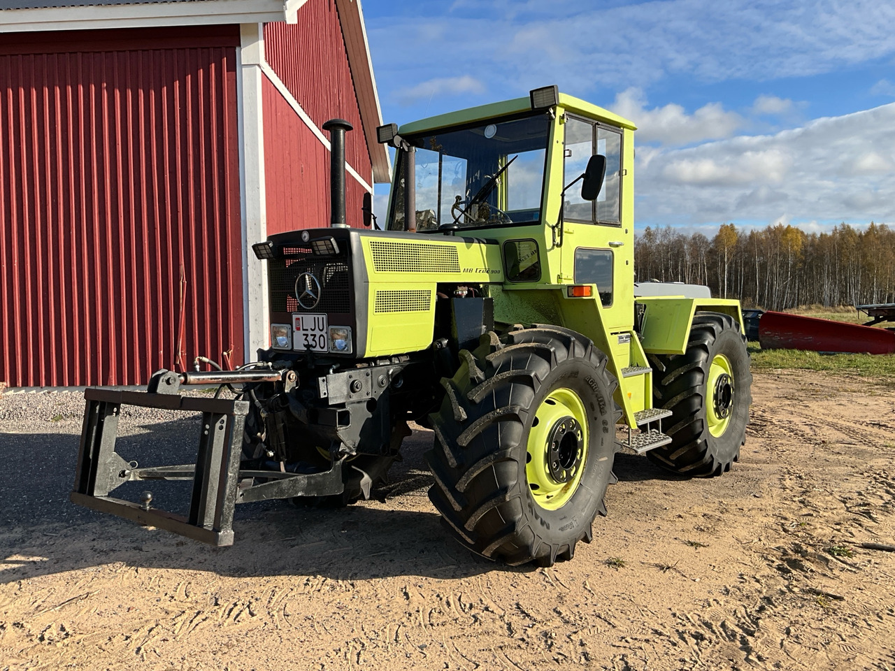 MB Trac 900 - Farm tractor: picture 1 MB Trac 900 - Farm tractor: picture 1