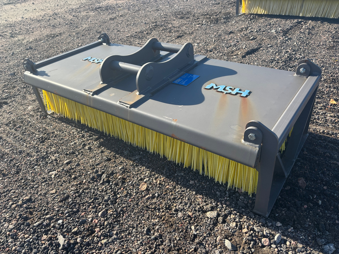 MSH - Broom: picture 1 MSH - Broom: picture 1