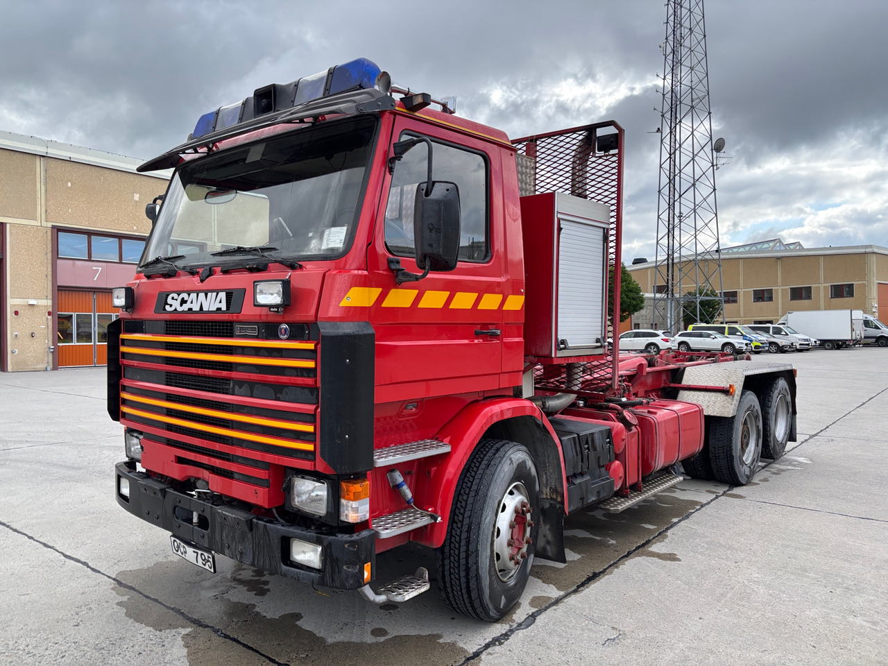 Scania R143 HL - Hook lift truck: picture 1 Scania R143 HL - Hook lift truck: picture 1