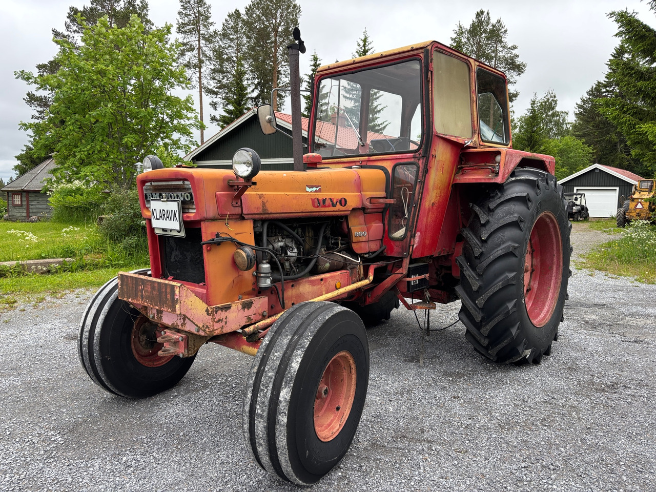 Volvo BM T 800 - Farm tractor: picture 1 Volvo BM T 800 - Farm tractor: picture 1