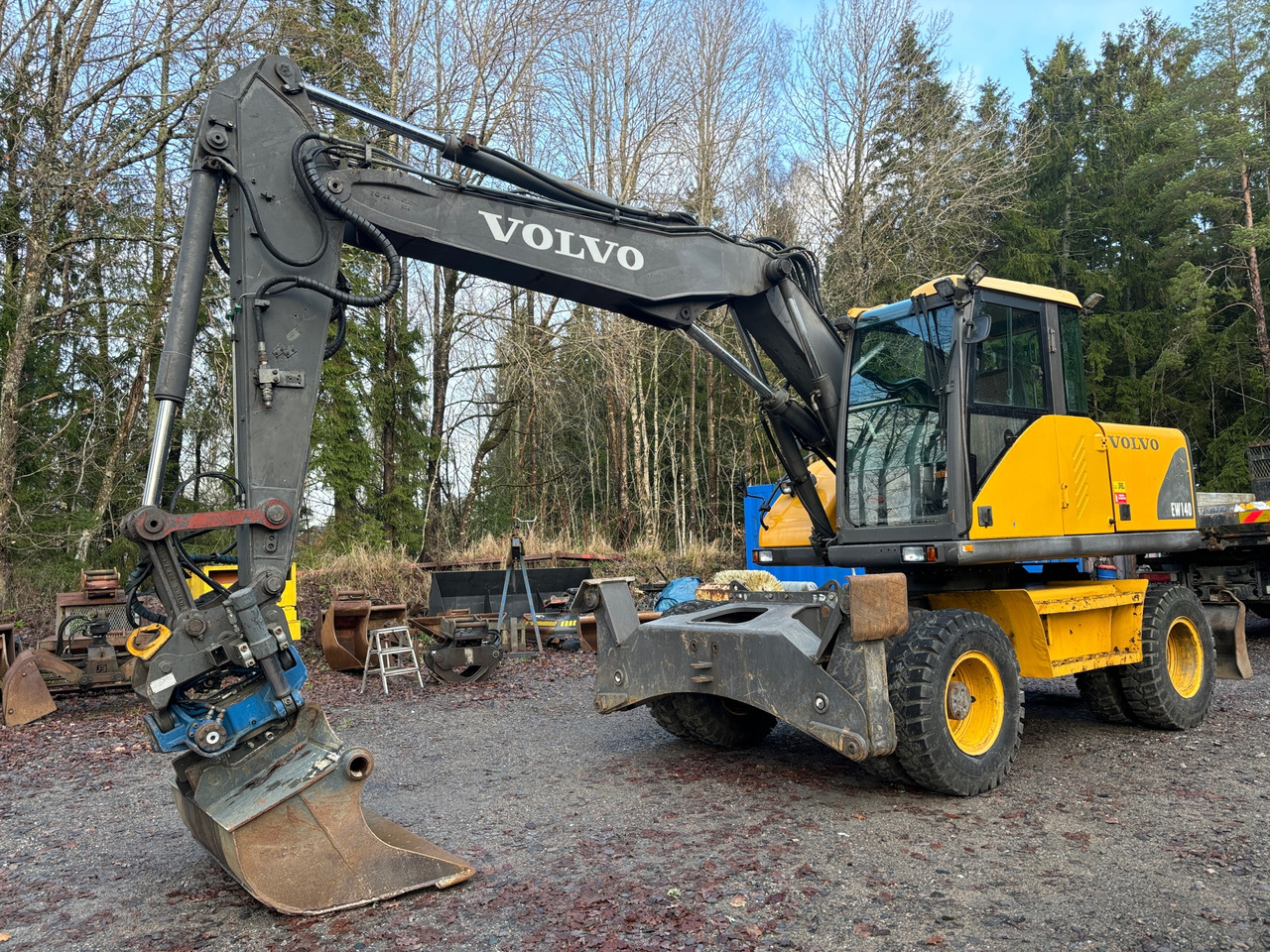Volvo EW140 - Excavator: picture 1 Volvo EW140 - Excavator: picture 1