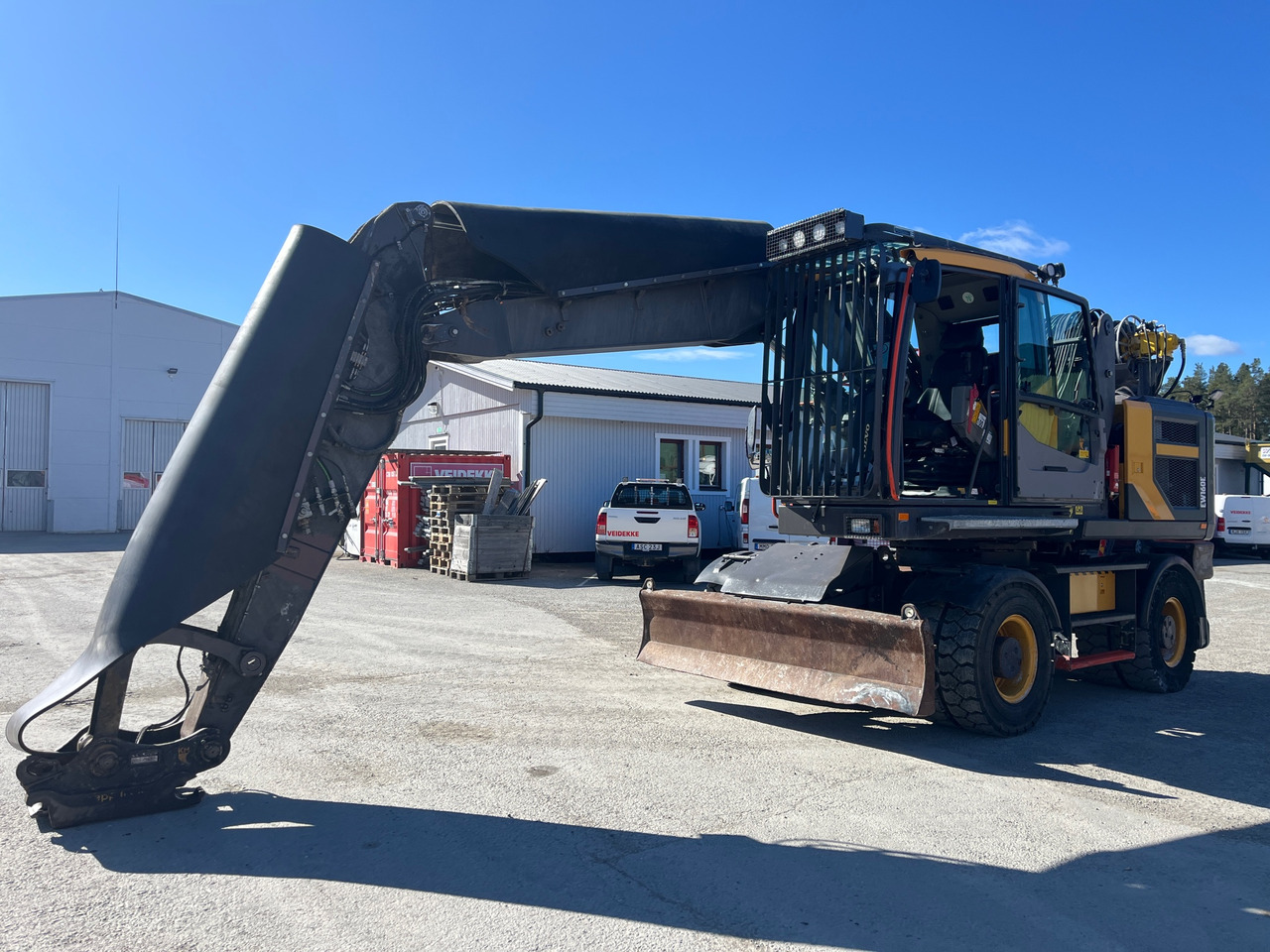 Volvo EW160E - Excavator: picture 1 Volvo EW160E - Excavator: picture 1