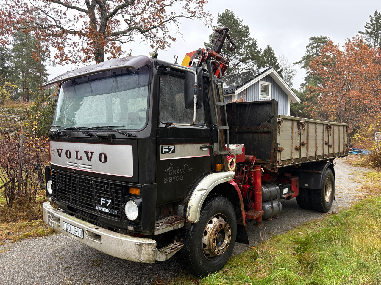Volvo F7 Intercooler - Dropside/ Flatbed truck, Crane truck: picture 1 Volvo F7 Intercooler - Dropside/ Flatbed truck, Crane truck: picture 1