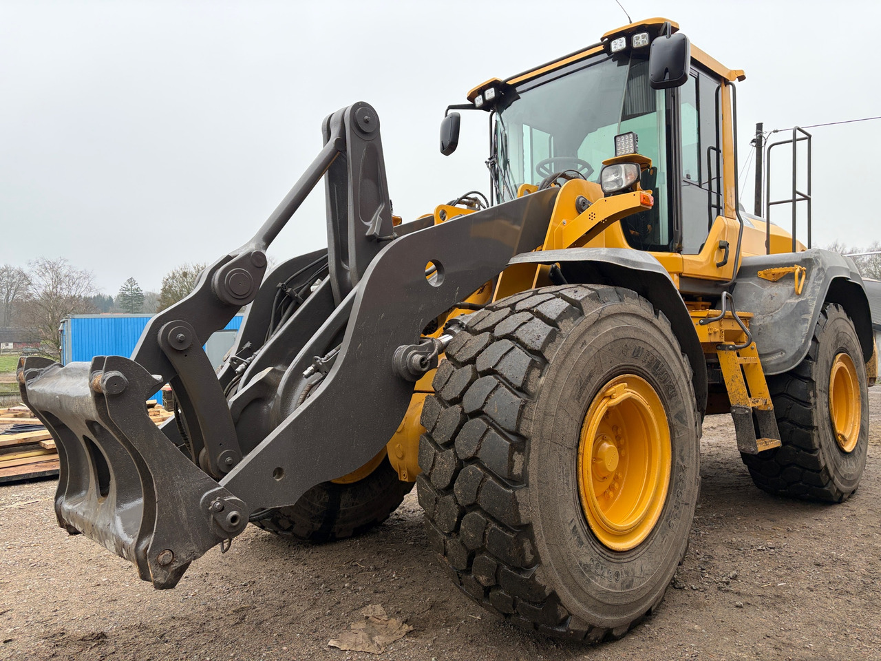 Volvo L110H - Wheel loader: picture 1 Volvo L110H - Wheel loader: picture 1