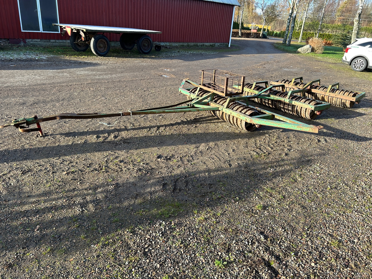 Ystad - Farm roller: picture 1 Ystad - Farm roller: picture 1