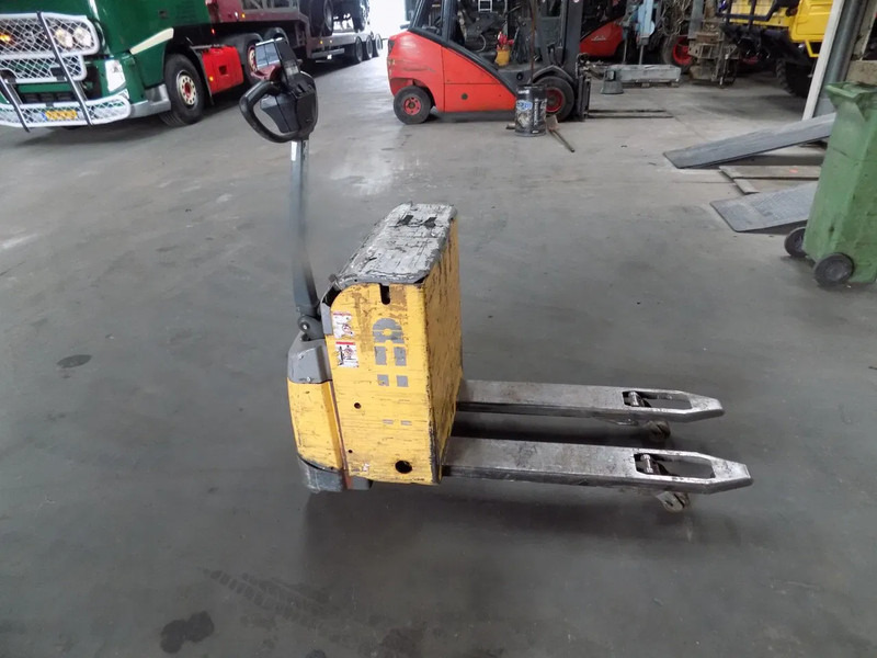 Atlet electrick lift choice off 3 pieces accu - Electric forklift: picture 1 Atlet electrick lift choice off 3 pieces accu - Electric forklift: picture 1