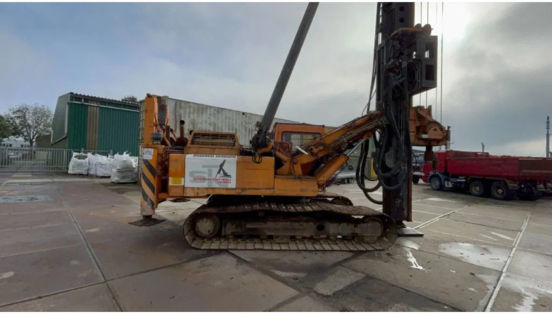 Drilling rig Hitachi EX200 LC Driller: picture 9