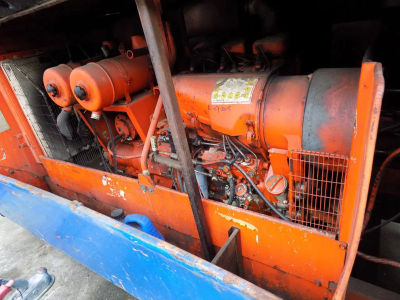 Leasing of Ingersoll Rand Ingersoll rand P175W compressor met deutz P175W compressor met deutz Ingersoll Rand Ingersoll rand P175W compressor met deutz P175W compressor met deutz: picture 9 Leasing of Ingersoll Rand Ingersoll rand P175W compressor met deutz P175W compressor met deutz Ingersoll Rand Ingersoll rand P175W compressor met deutz P175W compressor met deutz: picture 9