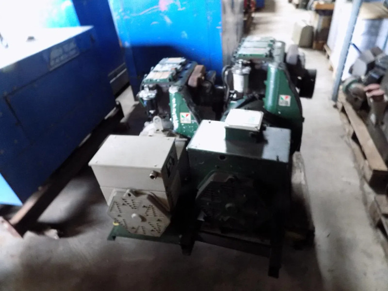 Generator set Lister aggregaat 3 cill. lister 25 kva met stamford dynamo keuze uit 2 stuks: picture 19