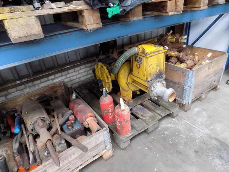 Water pump Vuilwaterpomp centrifugaal pomp unit (durty water pump) diesel: picture 18 Water pump Vuilwaterpomp centrifugaal pomp unit (durty water pump) diesel: picture 18