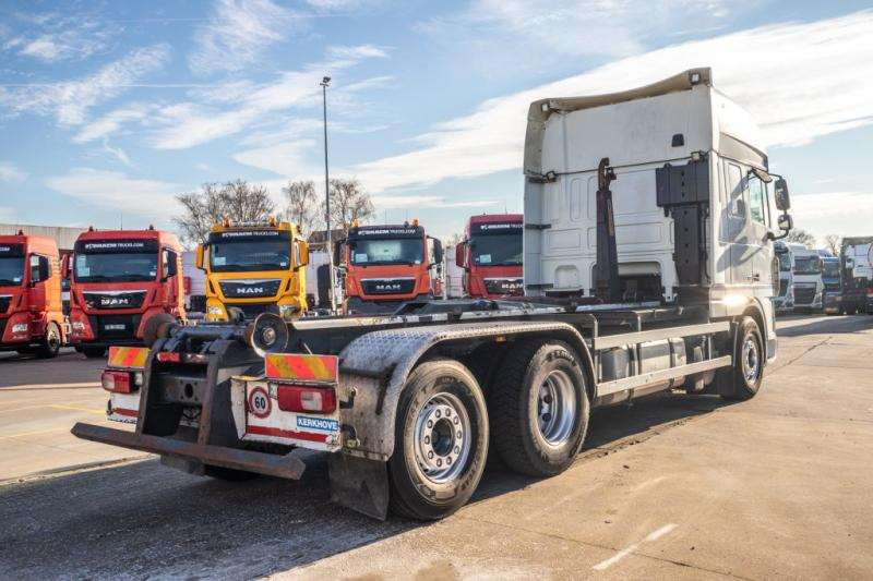 DAF XF 105.460 -6X2-INTARDER+AJK 20 T. - Hook lift truck: picture 3 DAF XF 105.460 -6X2-INTARDER+AJK 20 T. - Hook lift truck: picture 3