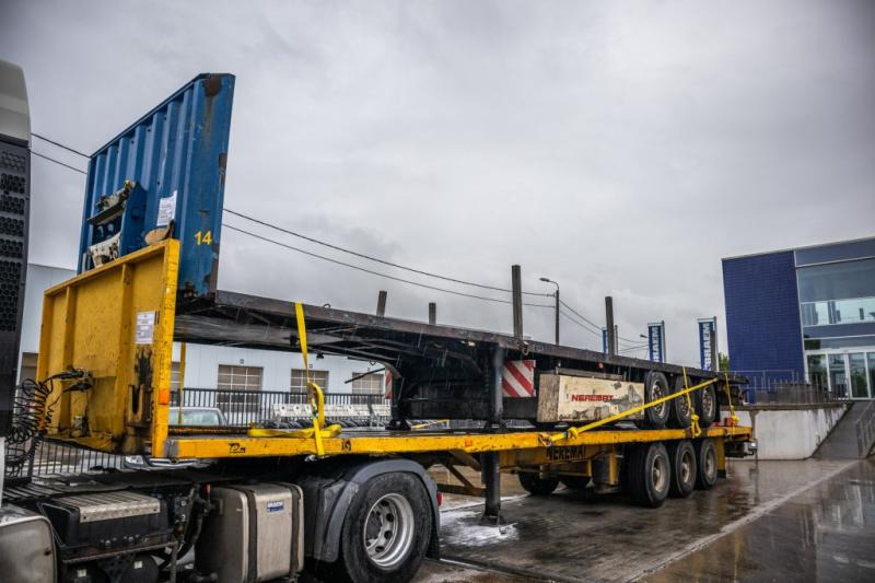 Krone SD27-PLATEAU-39000 KG MTM - Dropside/ Flatbed semi-trailer: picture 1 Krone SD27-PLATEAU-39000 KG MTM - Dropside/ Flatbed semi-trailer: picture 1