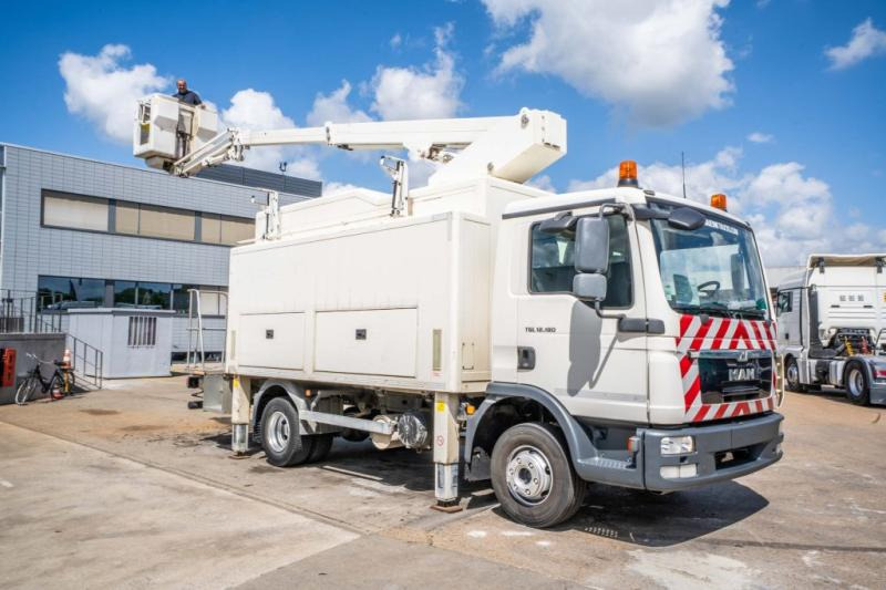 MAN TGL 12.180 BB - COMET 151 TAL - Truck mounted aerial platform: picture 1 MAN TGL 12.180 BB - COMET 151 TAL - Truck mounted aerial platform: picture 1