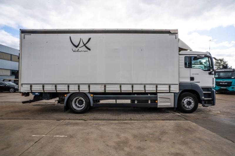 MAN TGS 18.400 BL - Curtainsider truck: picture 3 MAN TGS 18.400 BL - Curtainsider truck: picture 3