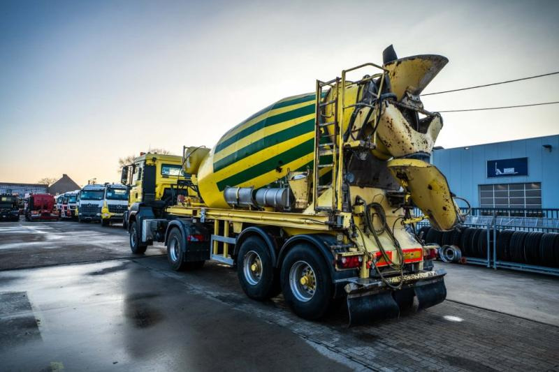 MAN TGS 18.440 BLS 4x4 (+cardan)+STETTER 10M3 - Concrete mixer truck: picture 5 MAN TGS 18.440 BLS 4x4 (+cardan)+STETTER 10M3 - Concrete mixer truck: picture 5