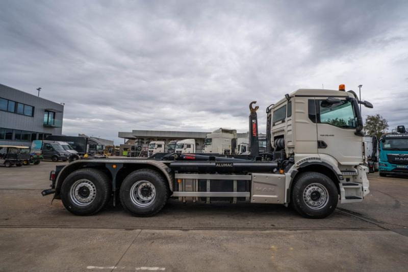 MAN TGS 26.430 6x2-4 BL - Hook lift truck: picture 3 MAN TGS 26.430 6x2-4 BL - Hook lift truck: picture 3