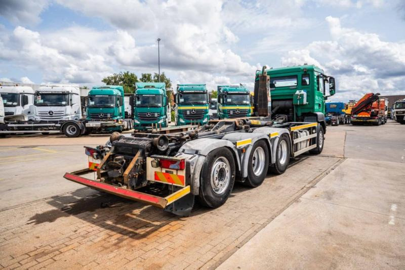 MAN TGS 35.440 BL 8x4-4 - Hook lift truck: picture 4 MAN TGS 35.440 BL 8x4-4 - Hook lift truck: picture 4