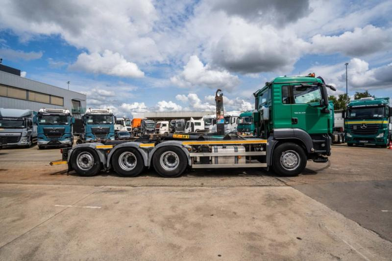 MAN TGS 35.440 BL 8x4-4 - Hook lift truck: picture 3 MAN TGS 35.440 BL 8x4-4 - Hook lift truck: picture 3