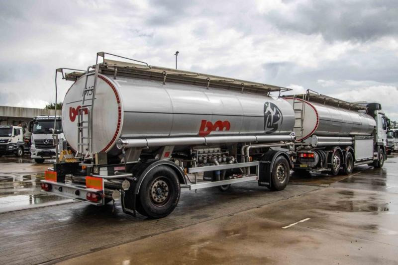 Mercedes ACTROS 2544-MP3+MAGYAR-INOX-18.200L+6COMP - Tank truck: picture 3 Mercedes ACTROS 2544-MP3+MAGYAR-INOX-18.200L+6COMP - Tank truck: picture 3