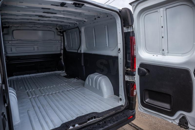 Leasing of Nissan Primastar Nissan Primastar: picture 7 Leasing of Nissan Primastar Nissan Primastar: picture 7