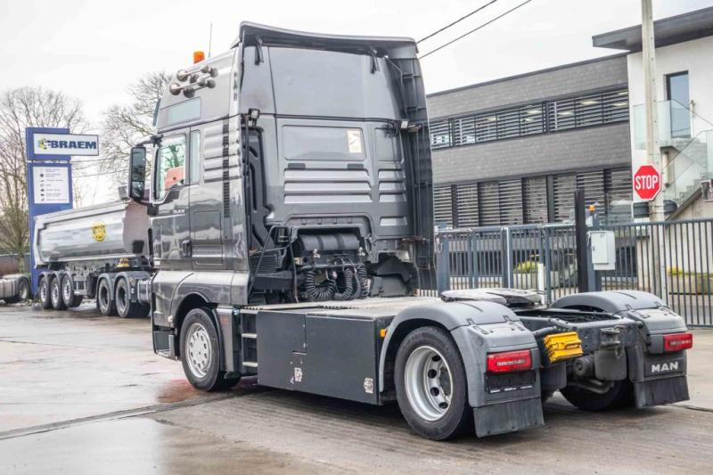 MAN TGX 18.560 XXL LLS+ INTARDER - Tractor unit: picture 4 MAN TGX 18.560 XXL LLS+ INTARDER - Tractor unit: picture 4