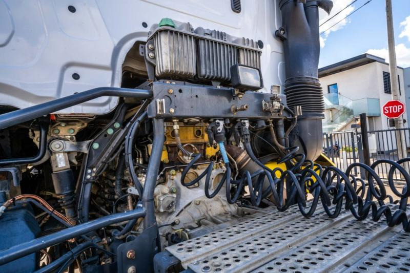 Tractor unit Mercedes AROCS 2045 AS (cardan): picture 8