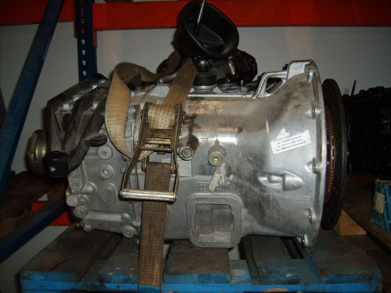 Mercedes-Benz ZF S5-42 - Gearbox for Truck: picture 2 Mercedes-Benz ZF S5-42 - Gearbox for Truck: picture 2