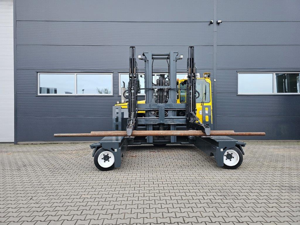 Combilift C12000 - 4-way reach truck: picture 3 Combilift C12000 - 4-way reach truck: picture 3