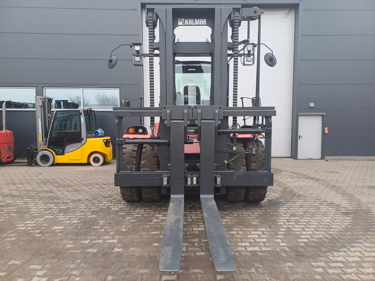 Kalmar DCG250-12LB - Diesel forklift: picture 5 Kalmar DCG250-12LB - Diesel forklift: picture 5