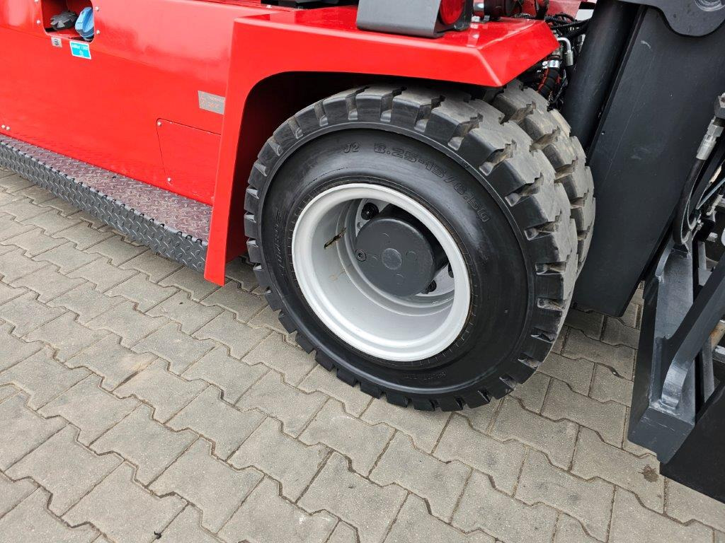 Kalmar DCG80-9 - Diesel forklift: picture 2 Kalmar DCG80-9 - Diesel forklift: picture 2