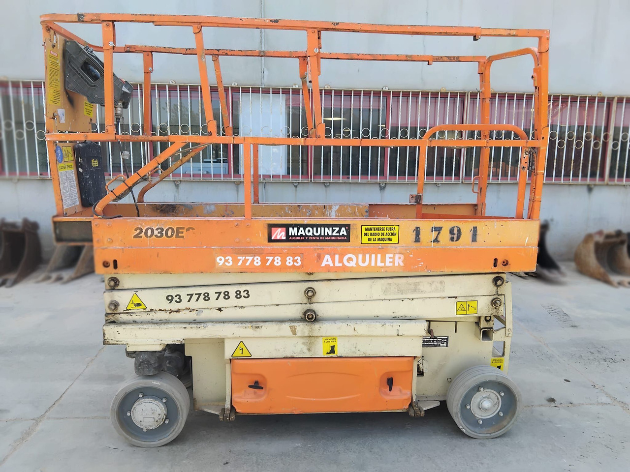 JLG 2030ES - Scissor lift: picture 1 JLG 2030ES - Scissor lift: picture 1