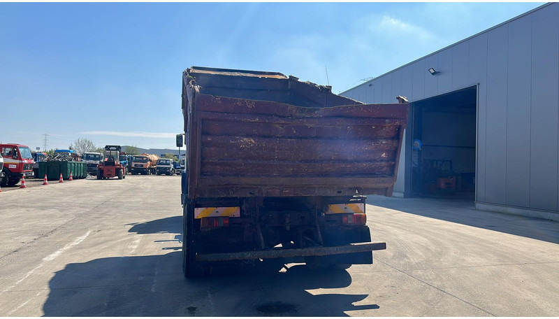 Iveco MAGIRUS 260 - 34 (LIVRAISON GRATUITE AU PORT D'ANVERS / POMPE MANUELLE) - Tipper: picture 5 Iveco MAGIRUS 260 - 34 (LIVRAISON GRATUITE AU PORT D'ANVERS / POMPE MANUELLE) - Tipper: picture 5