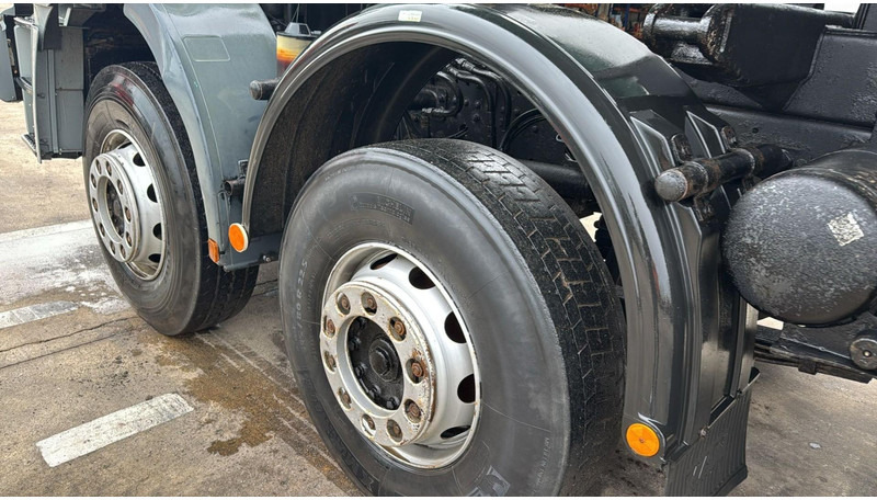 Tipper MAN 35.414 (6 CYLINDER / GOOD CONDITION / 8X4 / BIG AXLE / STEEL SUSP.): picture 9 Tipper MAN 35.414 (6 CYLINDER / GOOD CONDITION / 8X4 / BIG AXLE / STEEL SUSP.): picture 9