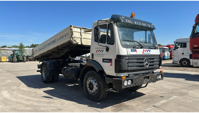 Mercedes-Benz SK 1820 (POMPE MANUELLE / LAMES / GRAND PONT / TRES PROPRE) - Tipper: picture 3 Mercedes-Benz SK 1820 (POMPE MANUELLE / LAMES / GRAND PONT / TRES PROPRE) - Tipper: picture 3