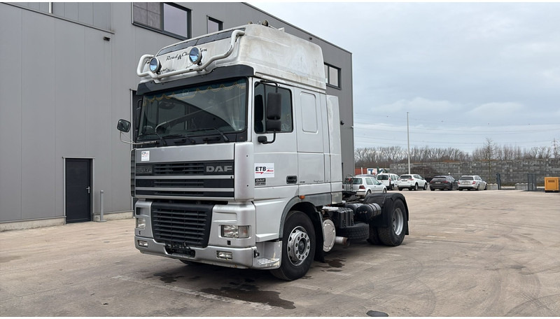 DAF XF 95.480 (EURO 3 / MANUAL GEARBOX / BOITE MANUELLE) - Tractor unit: picture 1 DAF XF 95.480 (EURO 3 / MANUAL GEARBOX / BOITE MANUELLE) - Tractor unit: picture 1