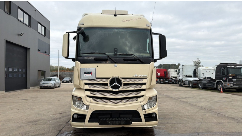 Mercedes-Benz Actros 1845 (PERFECT CONDITION / EURO 5) - Tractor unit: picture 3 Mercedes-Benz Actros 1845 (PERFECT CONDITION / EURO 5) - Tractor unit: picture 3