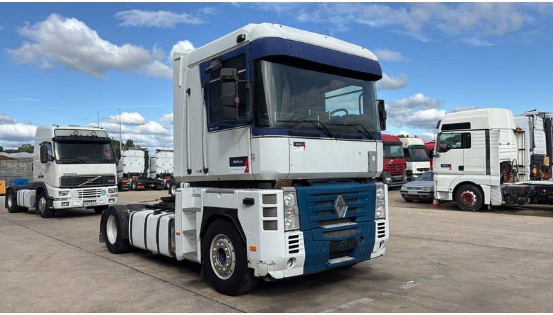 Renault Magnum 440 (BOITE MANUELLE / MANUAL GEARBOX) - Tractor unit: picture 2 Renault Magnum 440 (BOITE MANUELLE / MANUAL GEARBOX) - Tractor unit: picture 2