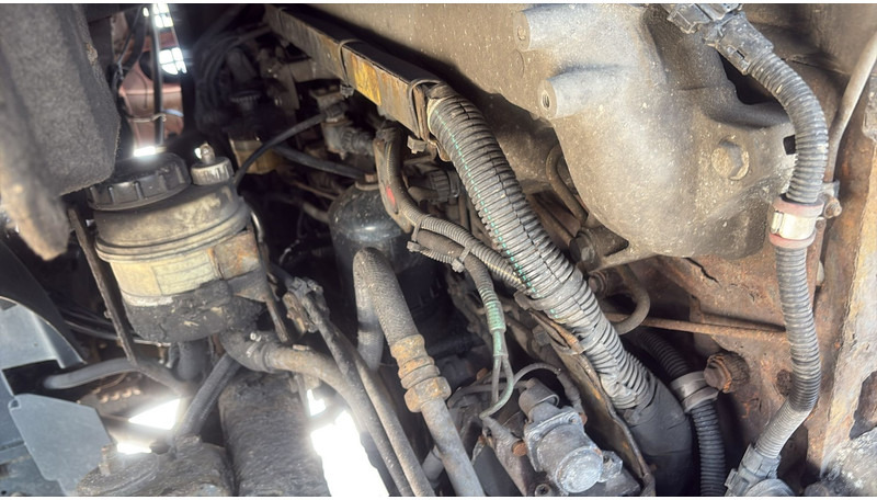 Tractor unit Renault Premium 420 (BOITE MANUELLE / MANUAL GEARBOX): picture 14