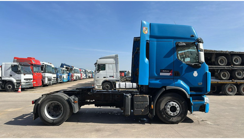 Renault Premium 450 DXI (BOITE MANUELLE / MANUAL GEARBOX) - Tractor unit: picture 2 Renault Premium 450 DXI (BOITE MANUELLE / MANUAL GEARBOX) - Tractor unit: picture 2
