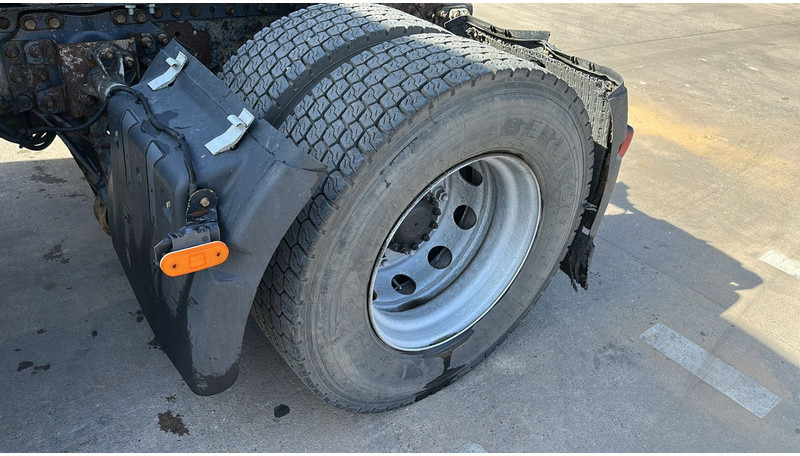 Tractor unit Renault Premium 450 DXI (BOITE MANUELLE / MANUAL GEARBOX): picture 9