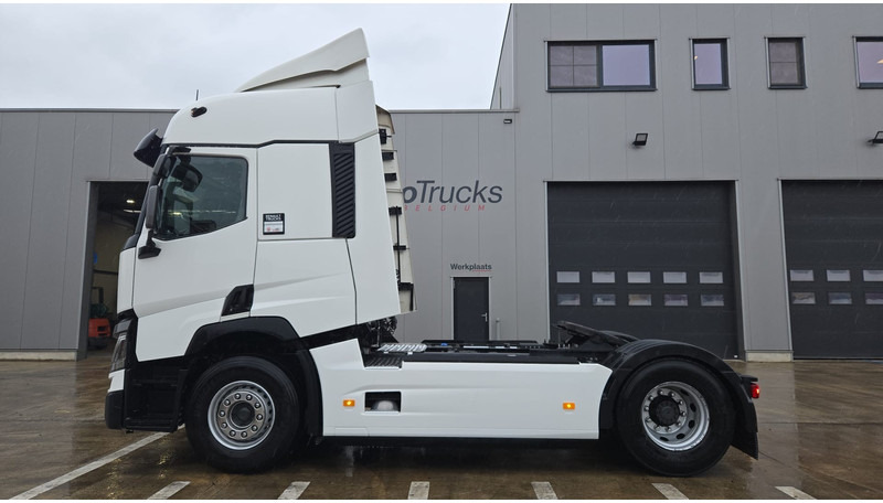 Renault T440 (BELGIAN TRUCK / ACC / FRIGO / NAVI / COLLISSION WARNING / LANE WARNING / 2 TANKS / LOW KM !!!!) - Tractor unit: picture 2 Renault T440 (BELGIAN TRUCK / ACC / FRIGO / NAVI / COLLISSION WARNING / LANE WARNING / 2 TANKS / LOW KM !!!!) - Tractor unit: picture 2