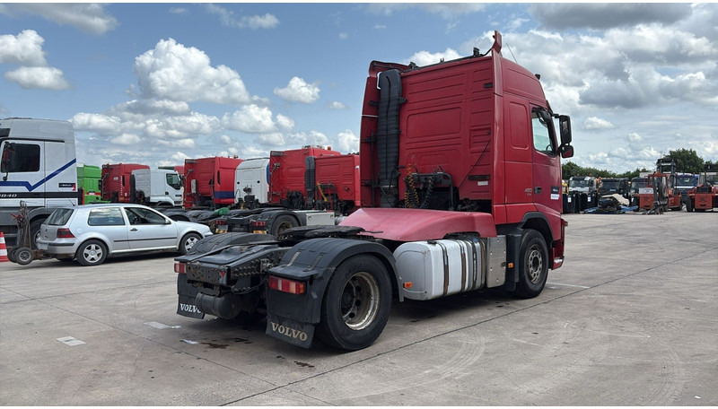 Volvo FH 440 (MANUAL GEARBOX / EURO 5 / BOITE MANUELLE) - Tractor unit: picture 5 Volvo FH 440 (MANUAL GEARBOX / EURO 5 / BOITE MANUELLE) - Tractor unit: picture 5