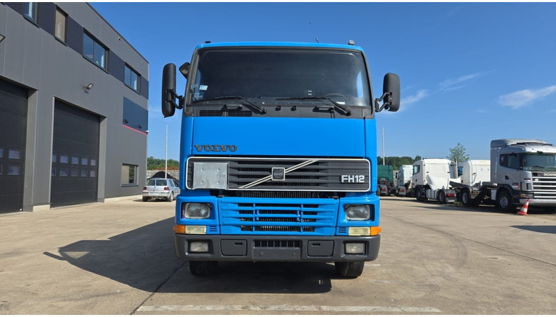 Volvo FH 12.380 (20.100 LITERS / PARFAIT ETAT / TOP CONDITION !!! / 6X2 / BOITE MANUELLE) - Tank truck: picture 2 Volvo FH 12.380 (20.100 LITERS / PARFAIT ETAT / TOP CONDITION !!! / 6X2 / BOITE MANUELLE) - Tank truck: picture 2