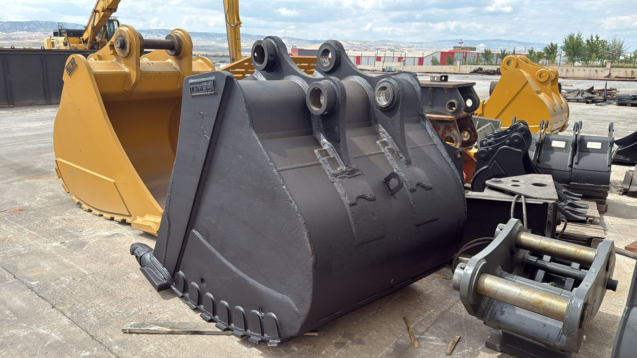 35-40tons Bucket - Excavator bucket for Crawler excavator: picture 3 35-40tons Bucket - Excavator bucket for Crawler excavator: picture 3