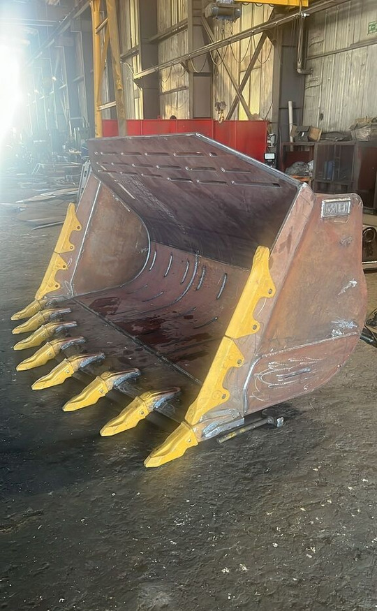 Caterpillar 950L Heavy Duty Bucket - Loader bucket: picture 1 Caterpillar 950L Heavy Duty Bucket - Loader bucket: picture 1