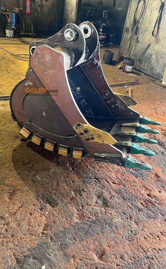 Hyundai HX225 Heavy Duty Bucket - Excavator bucket: picture 3 Hyundai HX225 Heavy Duty Bucket - Excavator bucket: picture 3