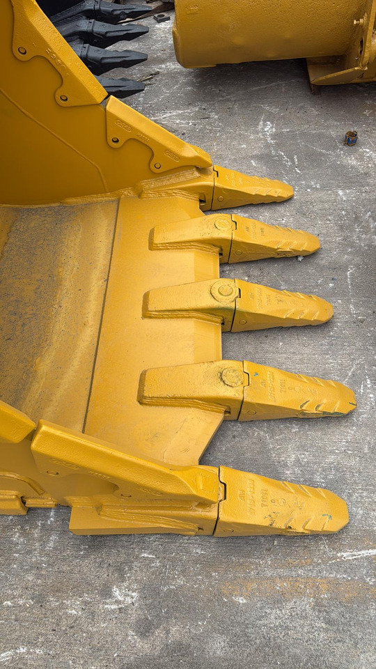 Komatsu PC350 Heavy Duty Bucket - Excavator bucket for Crawler excavator: picture 5 Komatsu PC350 Heavy Duty Bucket - Excavator bucket for Crawler excavator: picture 5