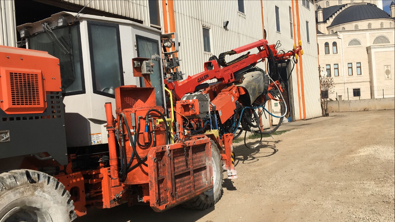 New Boom for Excavator Terex SANDVIK TELESCOPIC BOOM MANUFACTURING   tunnel: picture 6