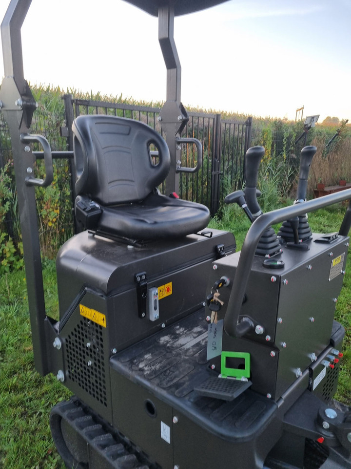 Mini excavator WCM CTX 8010S Diesel: picture 18