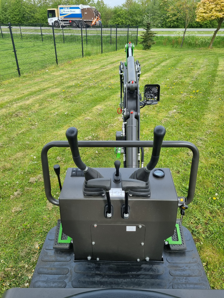 New Mini excavator WCM CTX8010: picture 24 New Mini excavator WCM CTX8010: picture 24